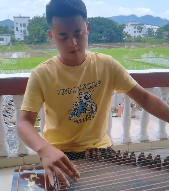啊放  正在直播......